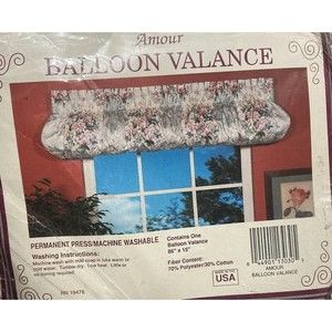 VTG Amour Balloon Valance floral print.  86” x 15”  NOS